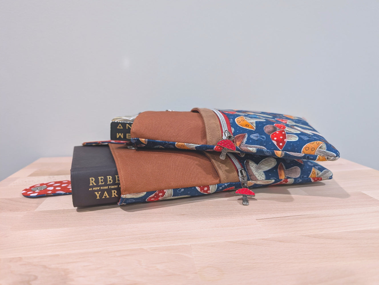 Mushroom Book/Tablet/eReader Sleeve with Zip Pocket
