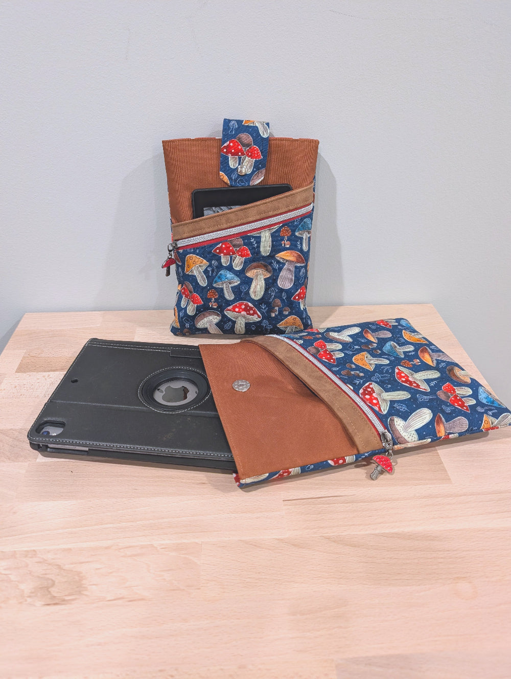 Mushroom Book/Tablet/eReader Sleeve with Zip Pocket