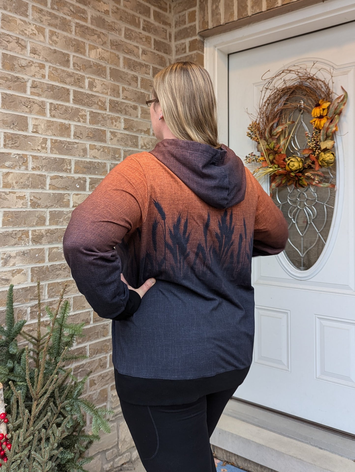 CUSTOM Hoodie Sweater - Curvy Fit
