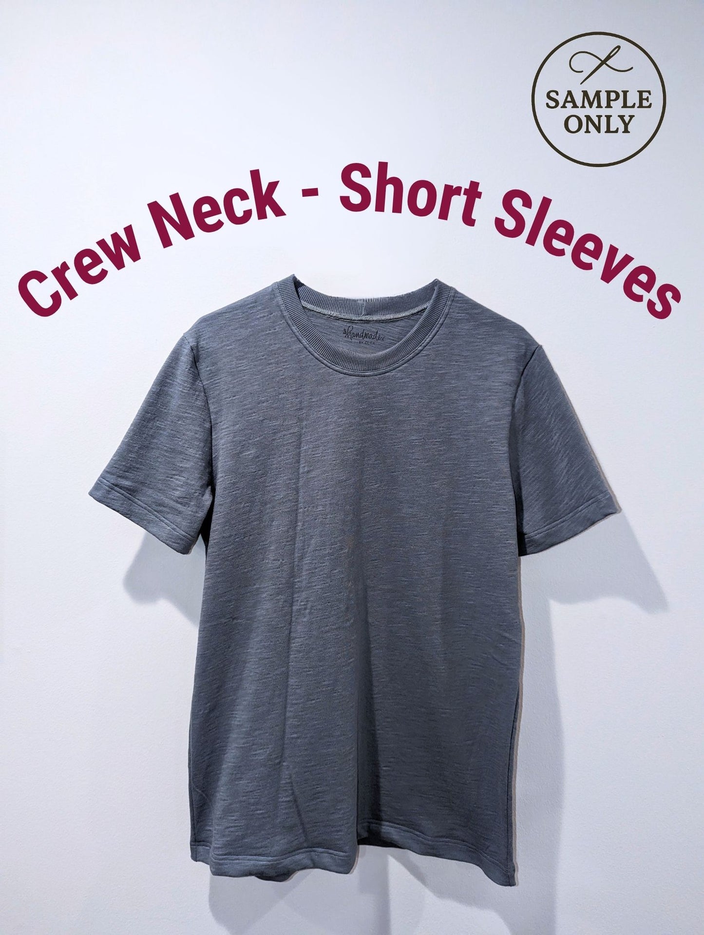 CUSTOM Basic Tee - Straight Fit